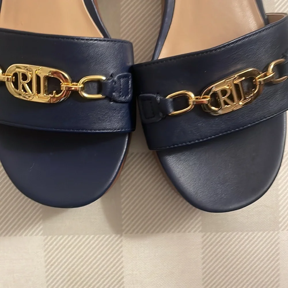 Ralph Lauren worn once. Size 7.5 - Picture 2 of 4